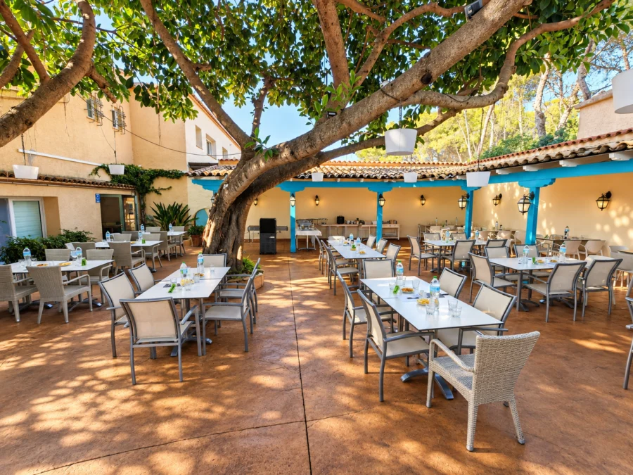 Faro Azahar – Restaurant und Terrasse in Balcón al Mar